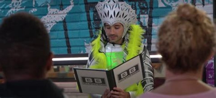 'Big Brother's Ian Wore a Dolphin Crash Shirt to Honor Another Player