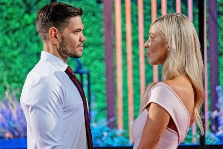 'Love Is Blind' Season 2 Couples Now: Shaina Sounds Off on Divorce News "It's Just Sad" (EXCLUSI