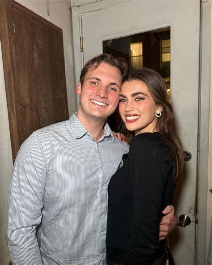 Amelie Zilber Age, Family, Boyfriend, Net Worth and more ·