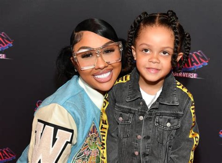 Ari Fletcher Parents; Who Are The Influencers Parents? ·