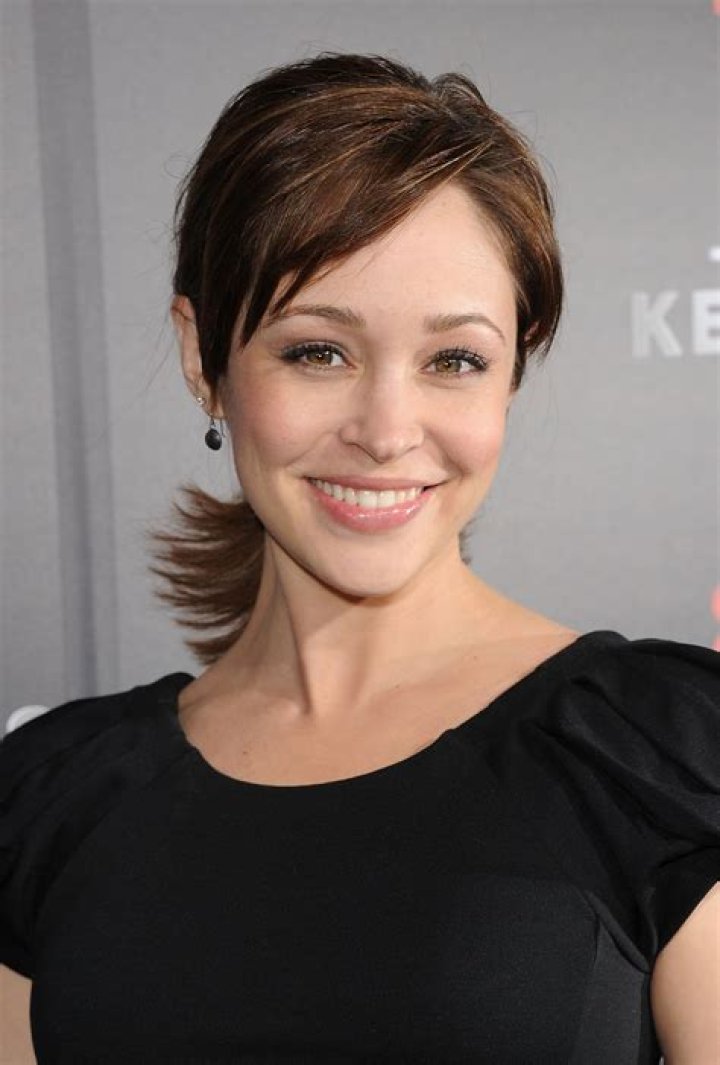 Autumn Reeser ·