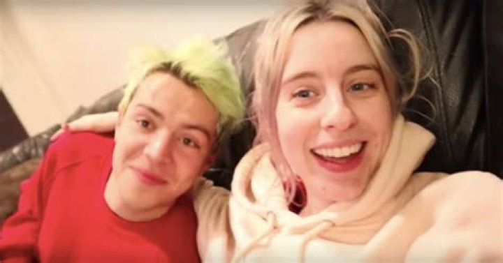 Carly Incontro and Nolan Feldpausch Just Met Now Theyre in Quarantine