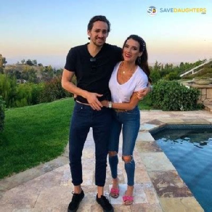 Christina Pascucci Husband, Height, Wikipedia, Wiki, Age, Instagram, Height, Married