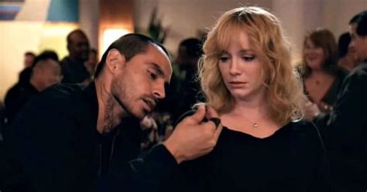 Do Beth and Rio End up Together in 'Good Girls'? EPs Tease "Love Story" & "Love Triangle" (EXCLUSIVE