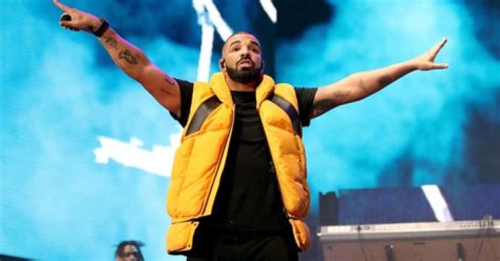 Drake saw a man groping a woman at his concert, and his response was savage AF ·