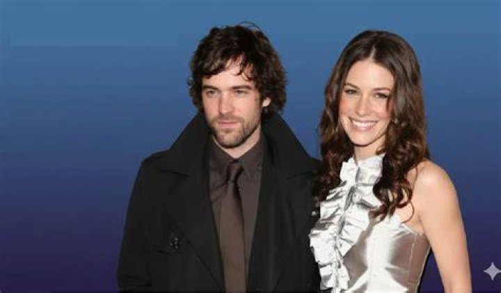Facts About Murray Hone, Evangeline Lillys Ex-husband ·