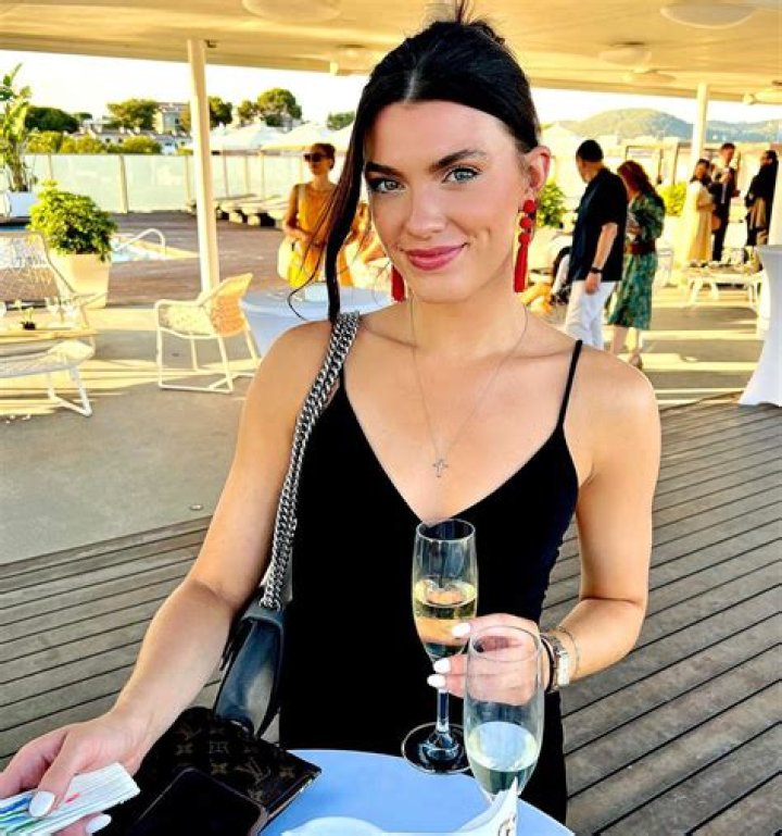 Gabi Elnicki Is Among the Non-Influencers From 'The Bachelor' Season 27 and It's Honestly Refreshing