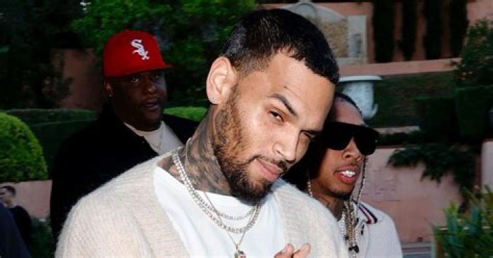Here Are the Funniest and Realest Memes About Chris Brown's $1,000 Meet-and-Greet Tickets