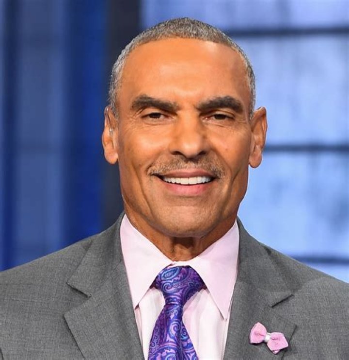Herm Edwards ·