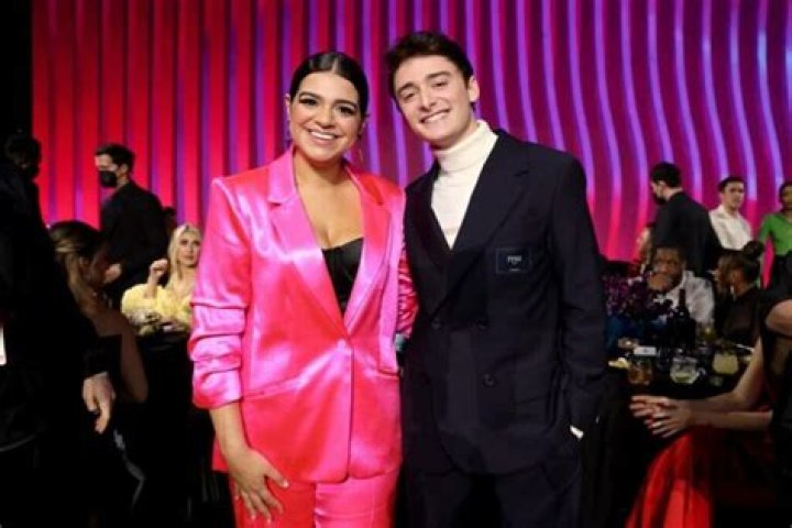 Is Noah Schnapp Dating? He's Been Linked to This Influencer