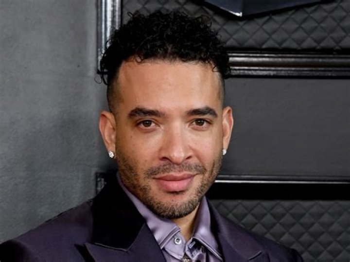 Jason Lee ·