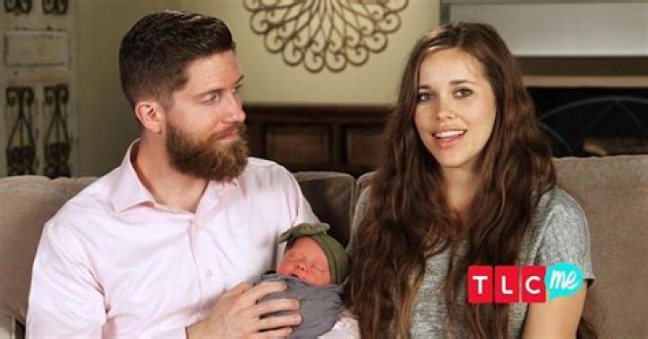 Jessa Duggar Recalls Giving Birth to Baby No. 3 on Her Family Room Couch