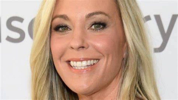Kate Gosselin's Pic Of Newly 18 YO Twins Has People Talking ·