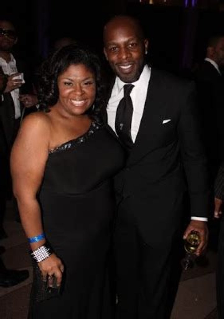 Kim Burrell Married Joseph Wiley; Is she getting Divorce?