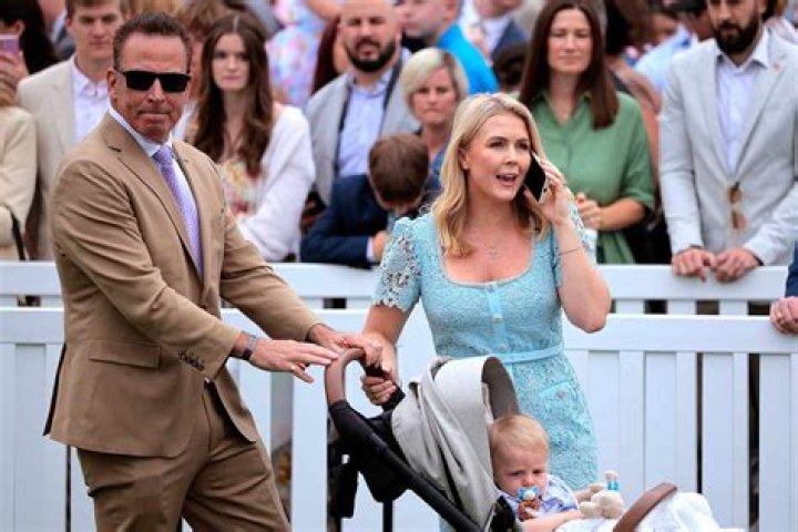 Know About her Husband, Age, and Kids ·