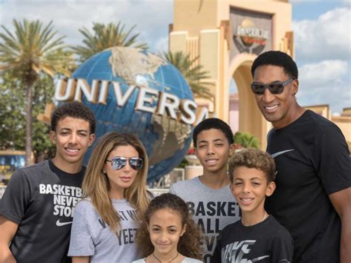 Larsa Pippen Family: Parents And Siblings ·