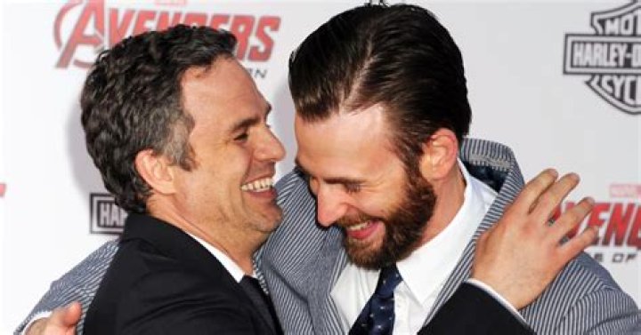 Mark Ruffalo Found the Silver Lining to Chris Evans Leaked Photo