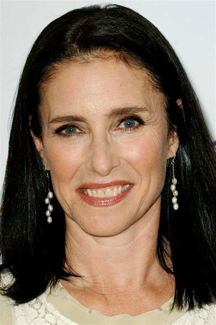 Mimi Rogers ·
