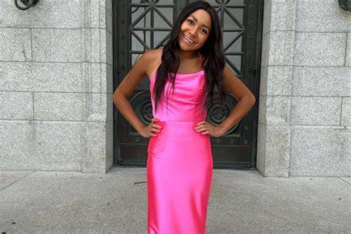 NayVee Nelson ·