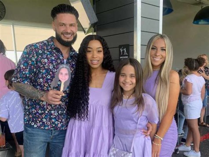 Nikki Hall Could Be Pauly D's Daughter's Stepmom if She Plays Her Cards Right