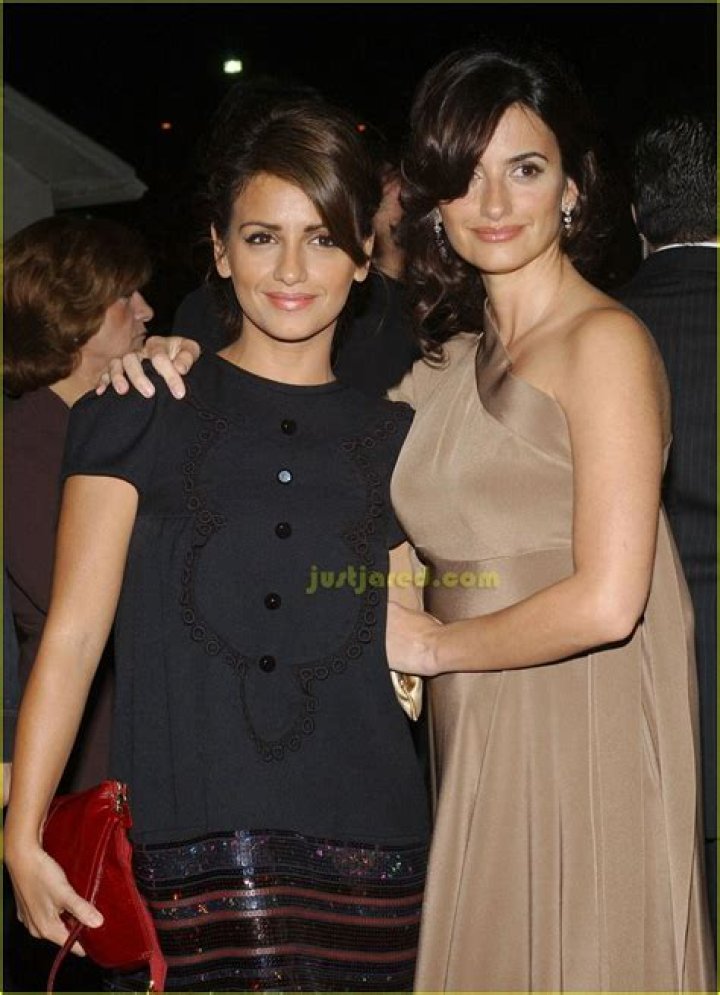 Penelope Cruz's Sister Monica Looks Just Like The Star ·