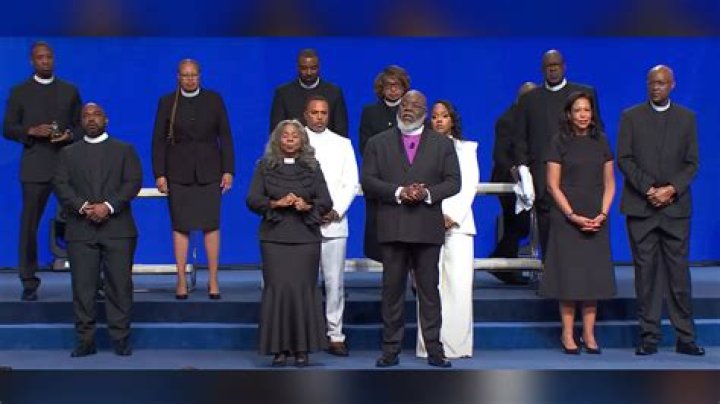 Unlocking The Secrets Of T.D. Jakes' Remarkable Leadership Journey