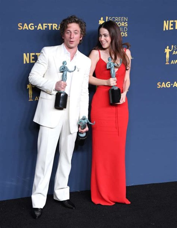 Unveiling Molly Gordon's Boyfriend: Exclusive Insights And Surprises