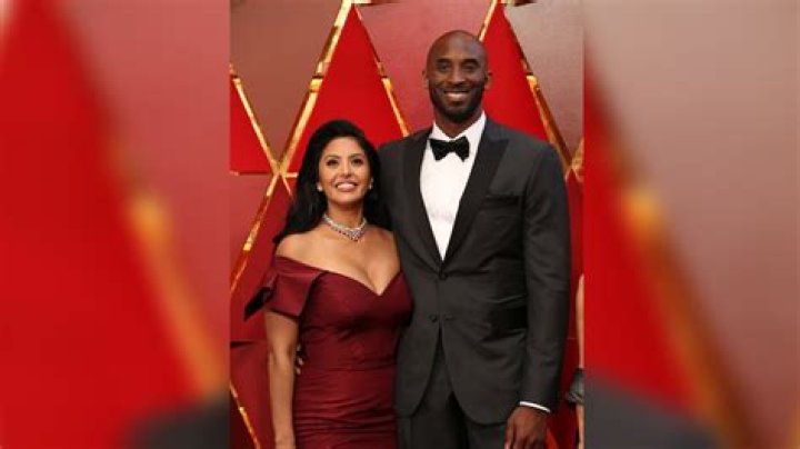 Vanessa Bryant shares heartwarming pic with Kobe Bryant on 22nd wedding anniversary ·