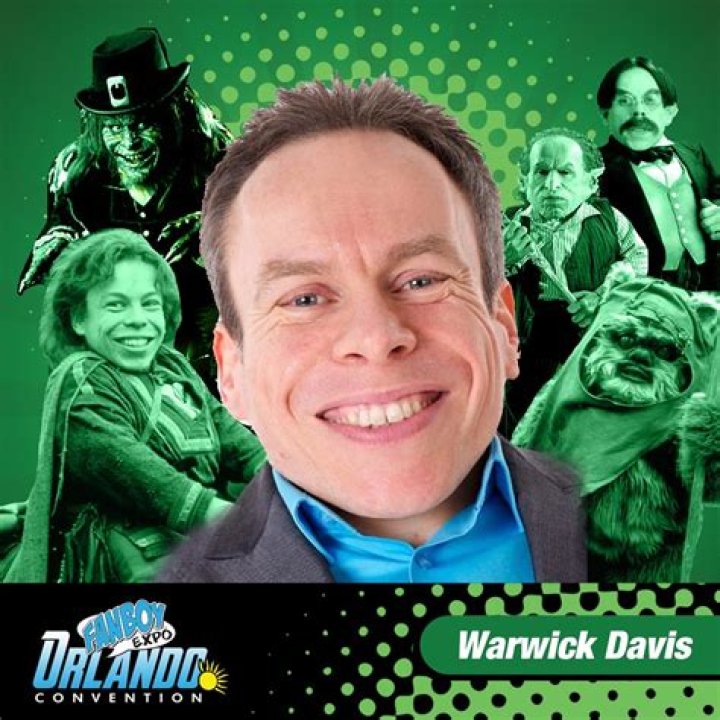 Warwick Davis - SnogBlogy