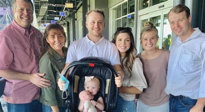 What Is the Duggars' Method of Blanket Training? They Didnt Invent It