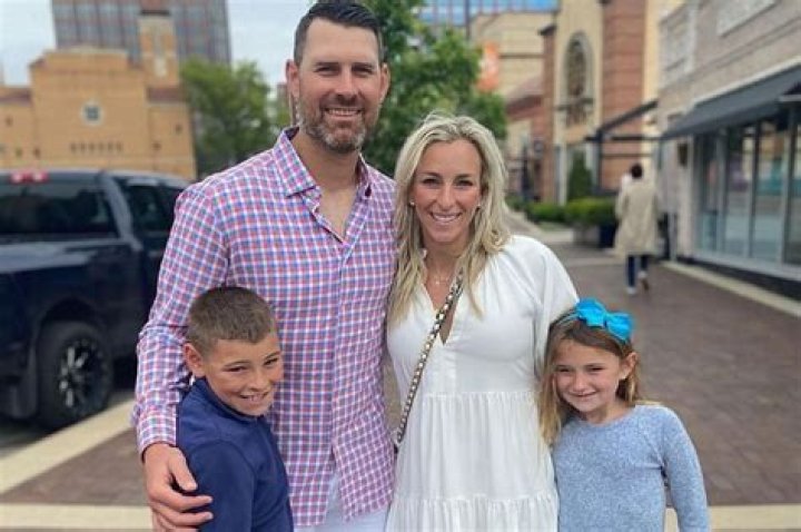 Who is Brittany Henne wife of Chad Henne, her age, family, husband, children