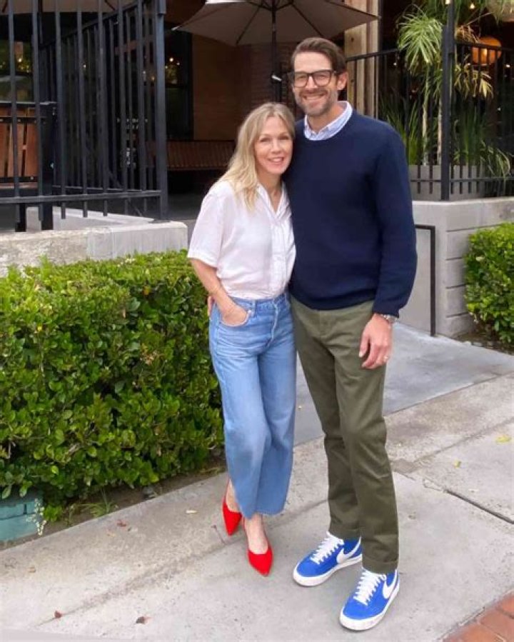Wiki (Dave Abrams Wife), Bio, Age, Family, Net Worth ·